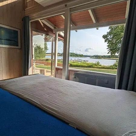 Schleipanorama Modern Retreat *